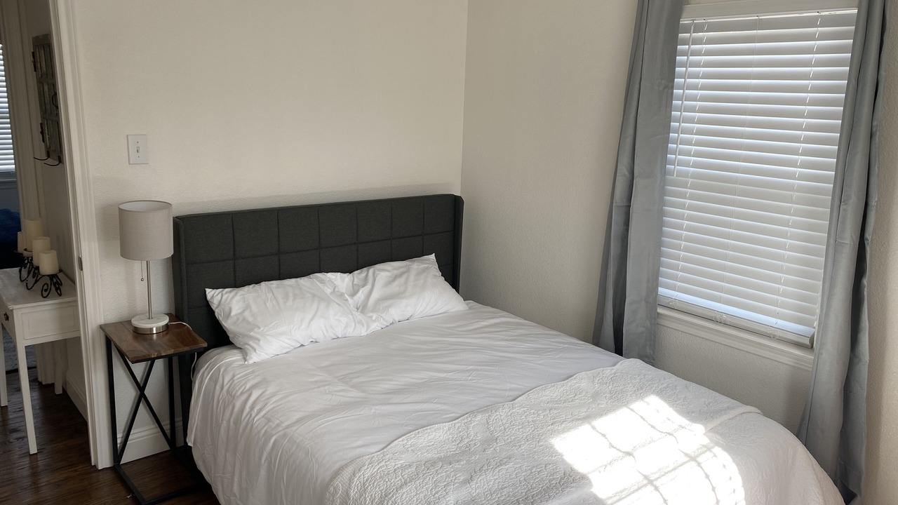 Photo of Bedroom in South Arlington