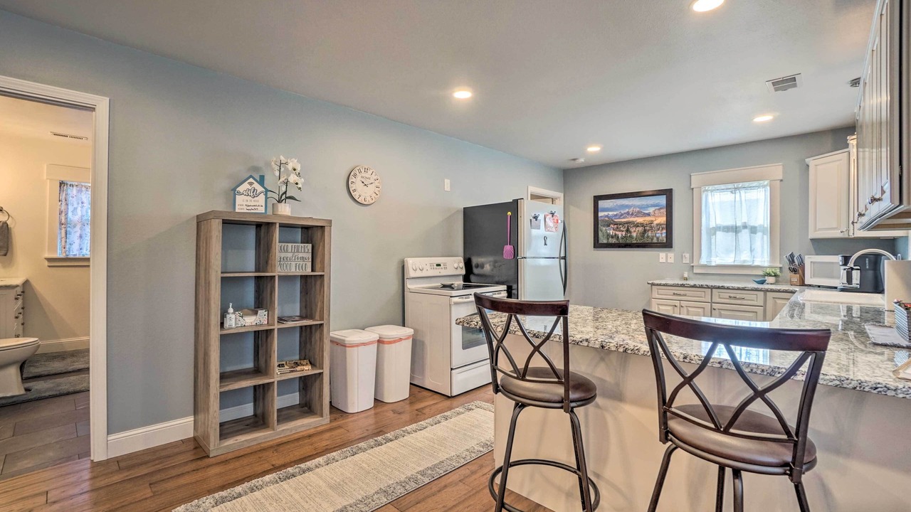 Photo of Others in Cheyenne