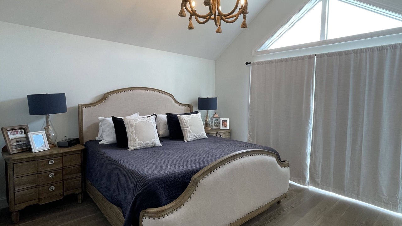 Photo of Bedroom in La Follette