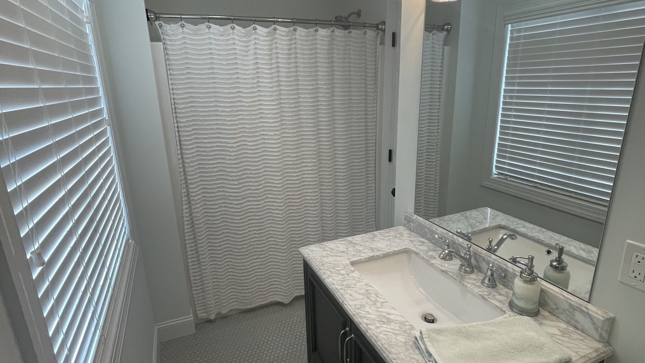 Photo of Bathroom in La Follette