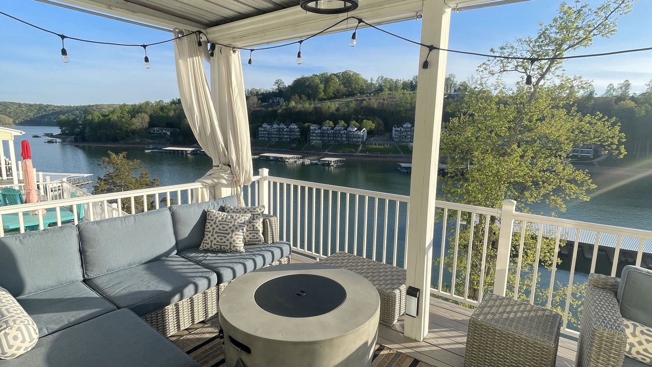 Photo of Patio Balcony in La Follette