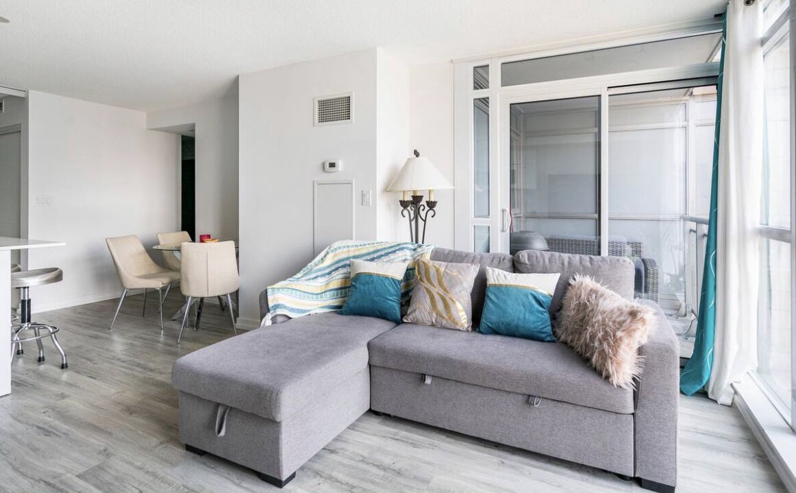 Photo of Livingroom in Wellington Place