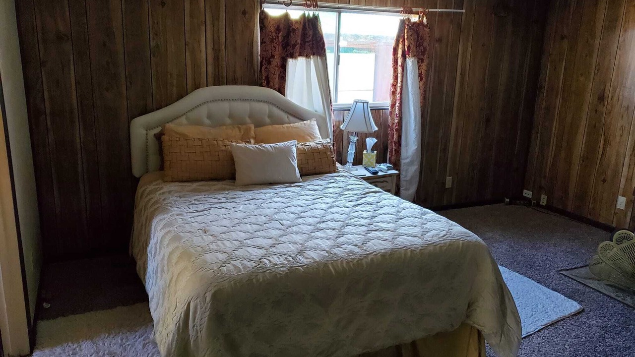 Photo of Bedroom in Evanston