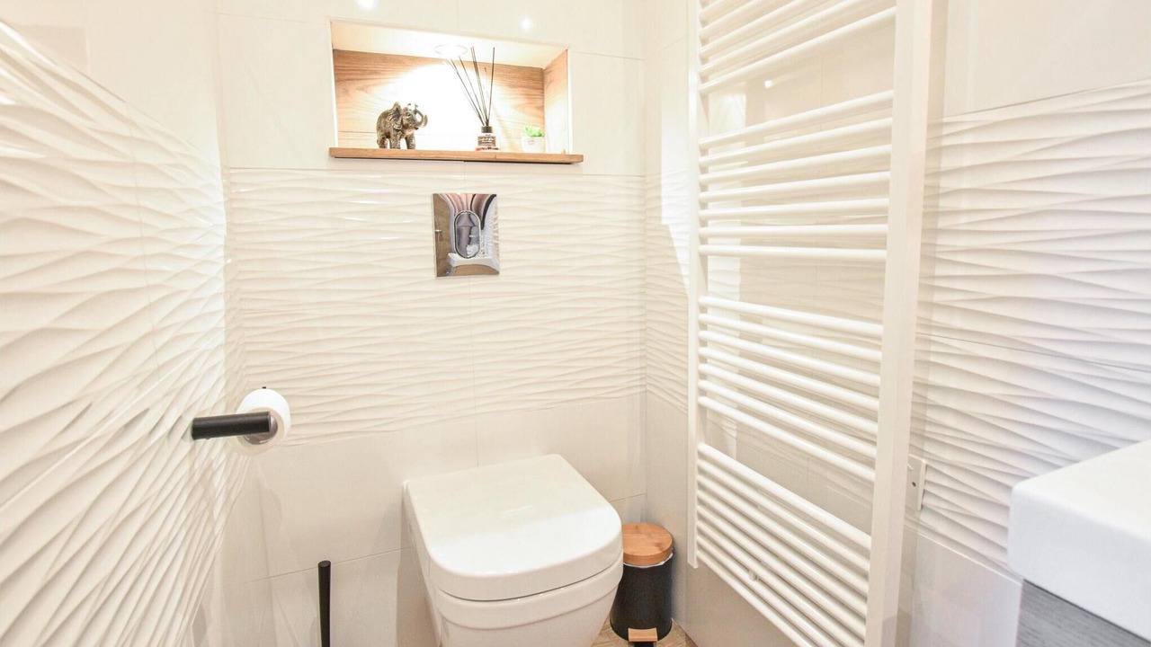 Photo of Bathroom in Angerville-l'Orcher
