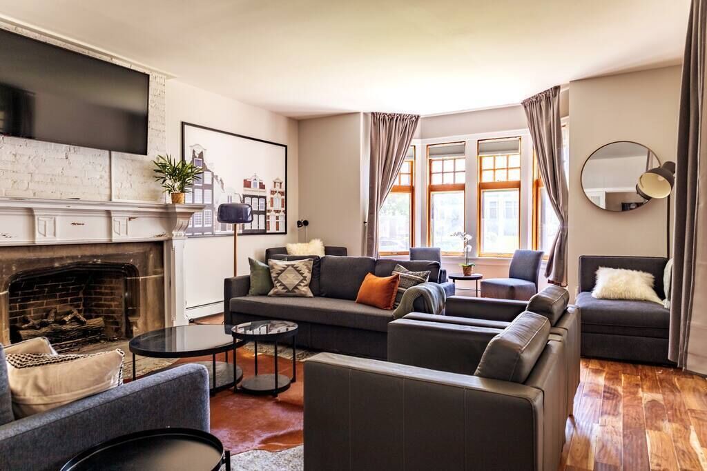 Photo of Livingroom in Lower East Side