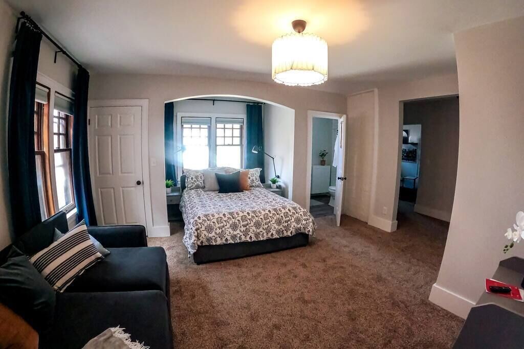 Photo of Bedroom in Lower East Side