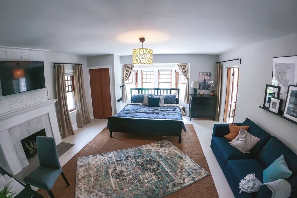 Photo of Livingroom in Lower East Side