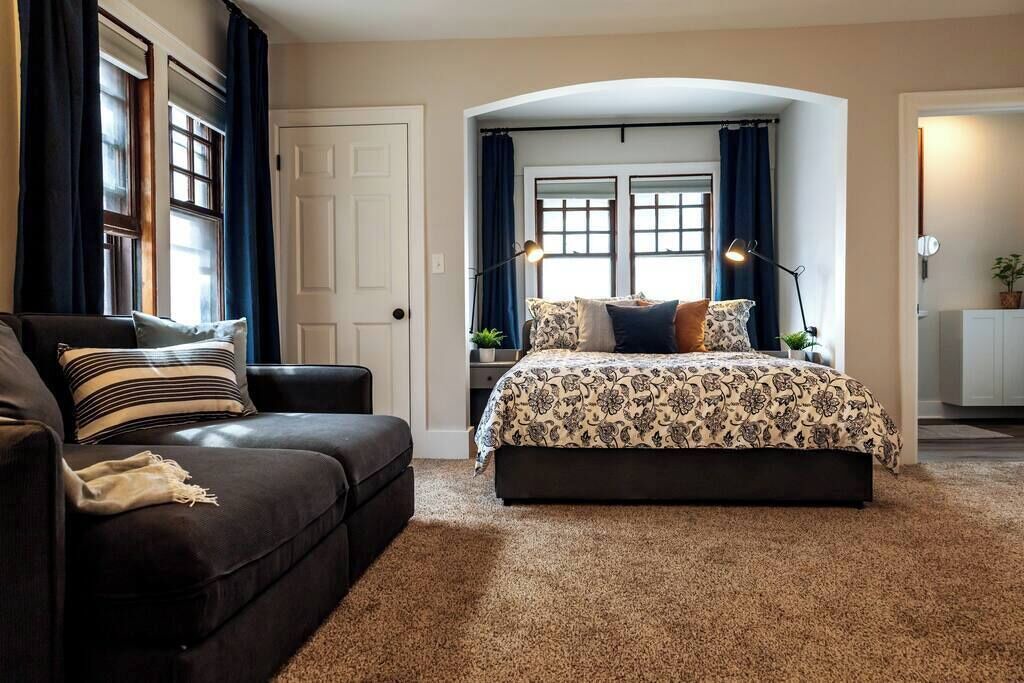 Photo of Bedroom in Lower East Side