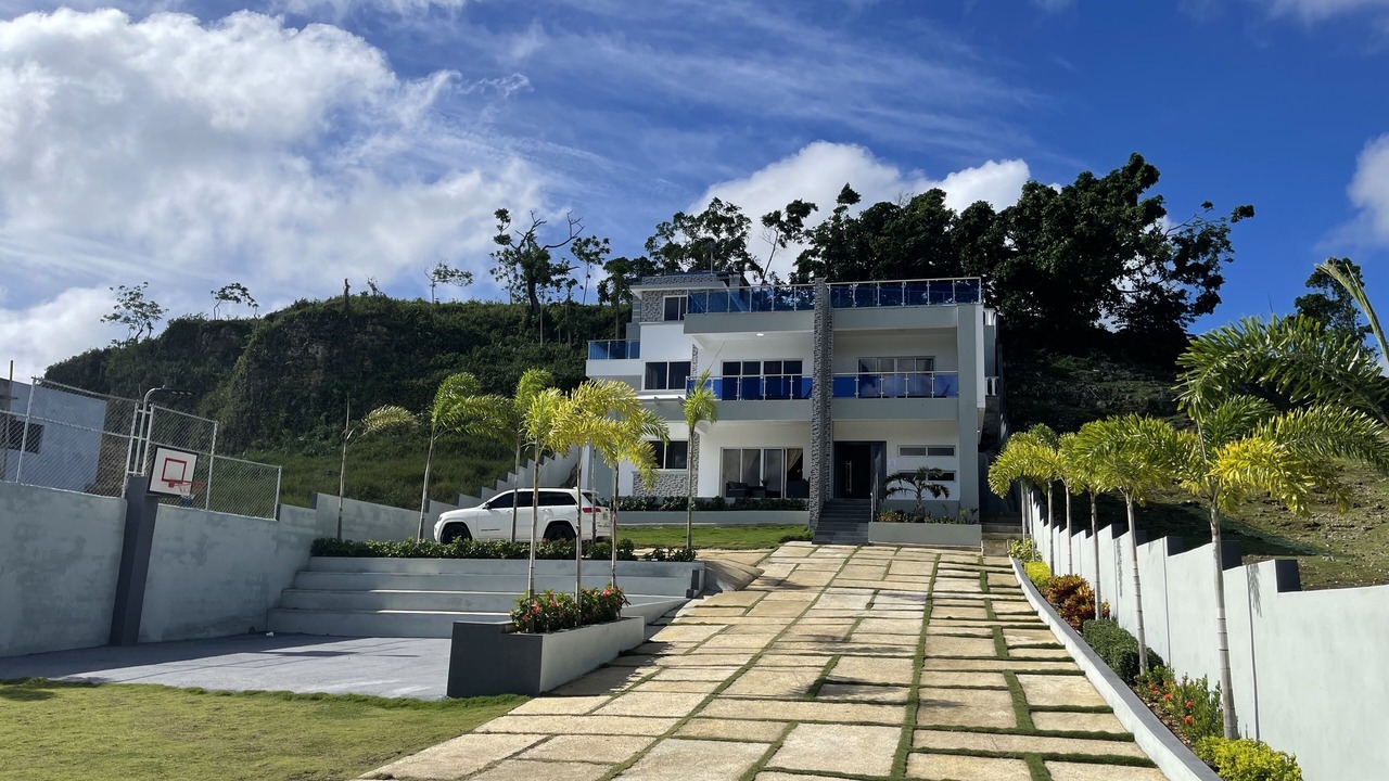 Photo of Outdoor in Cabrera