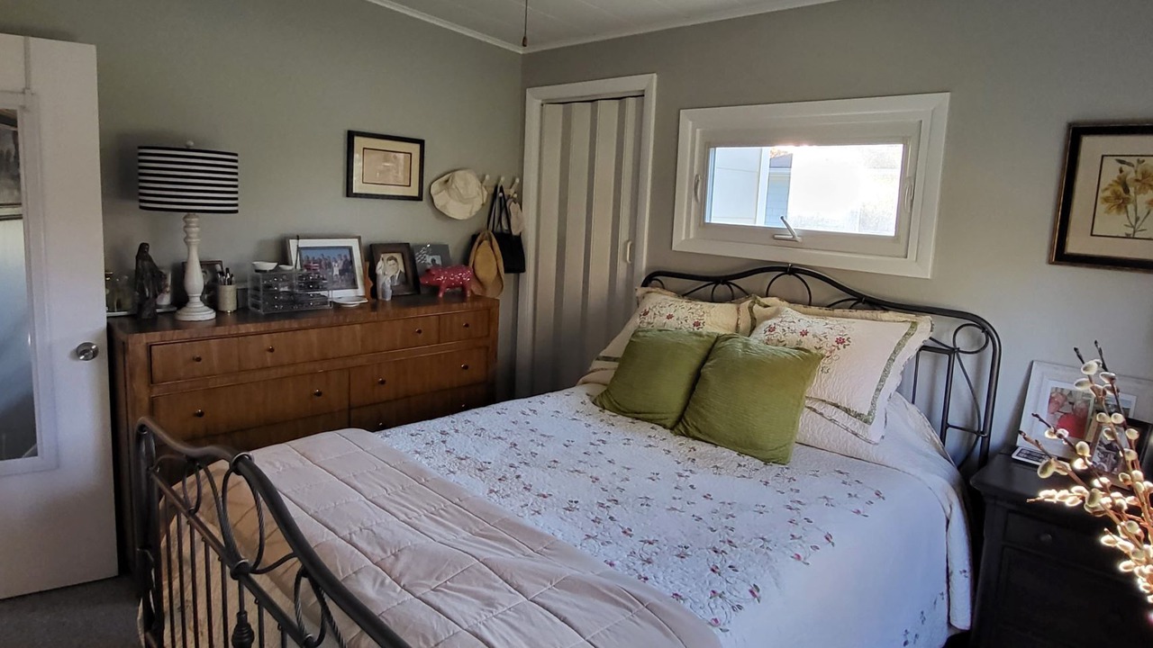 Photo of Bedroom in Jamestown