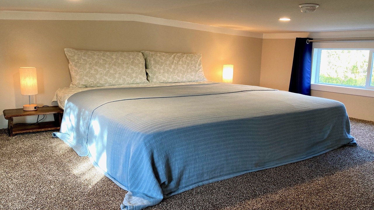 Photo of Bedroom in Canyon Lake
