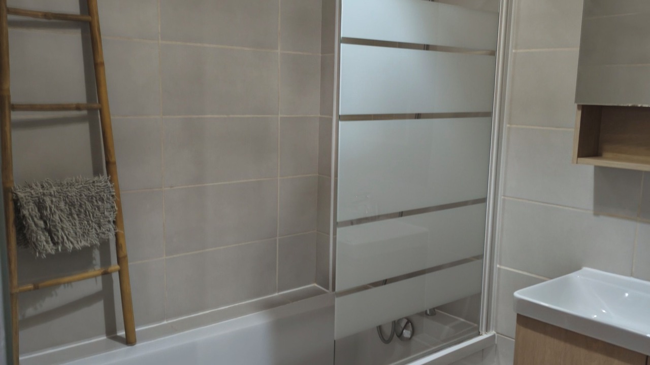 Photo of Bathroom in Outreau