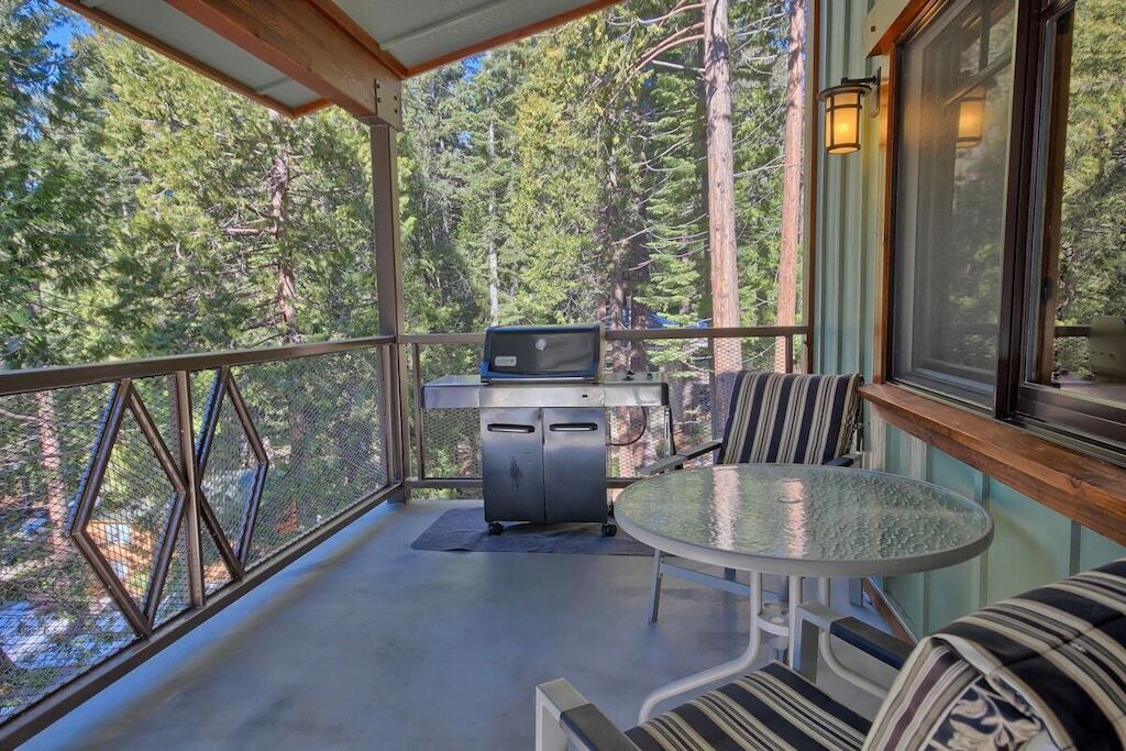 Photo of Outdoor in Yosemite West