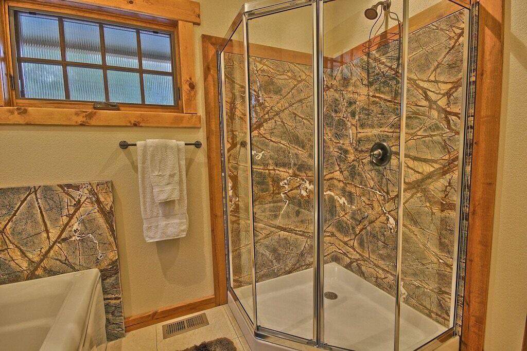 Photo of Bathroom in Yosemite West