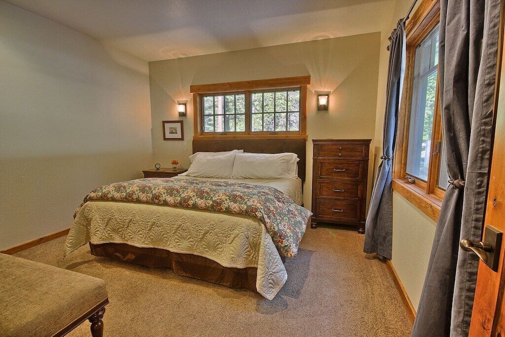 Photo of Bedroom in Yosemite West