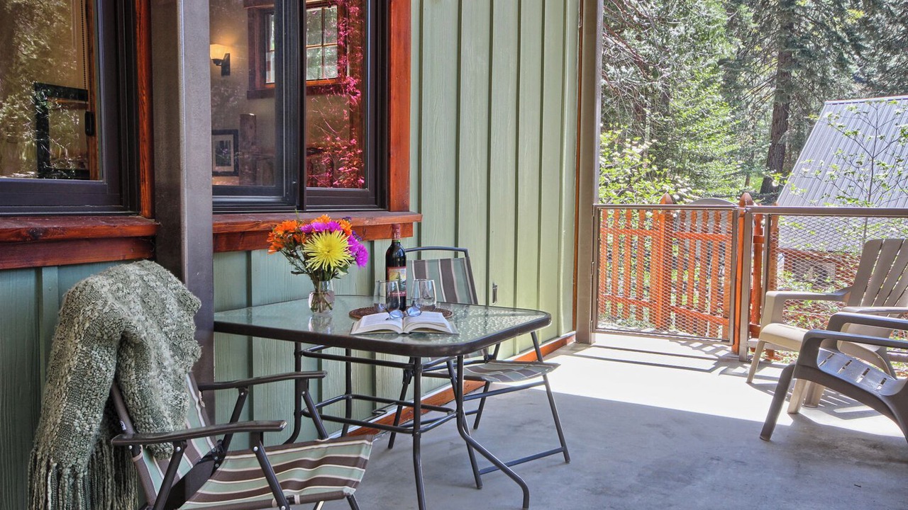 Photo of Outdoor in Yosemite West