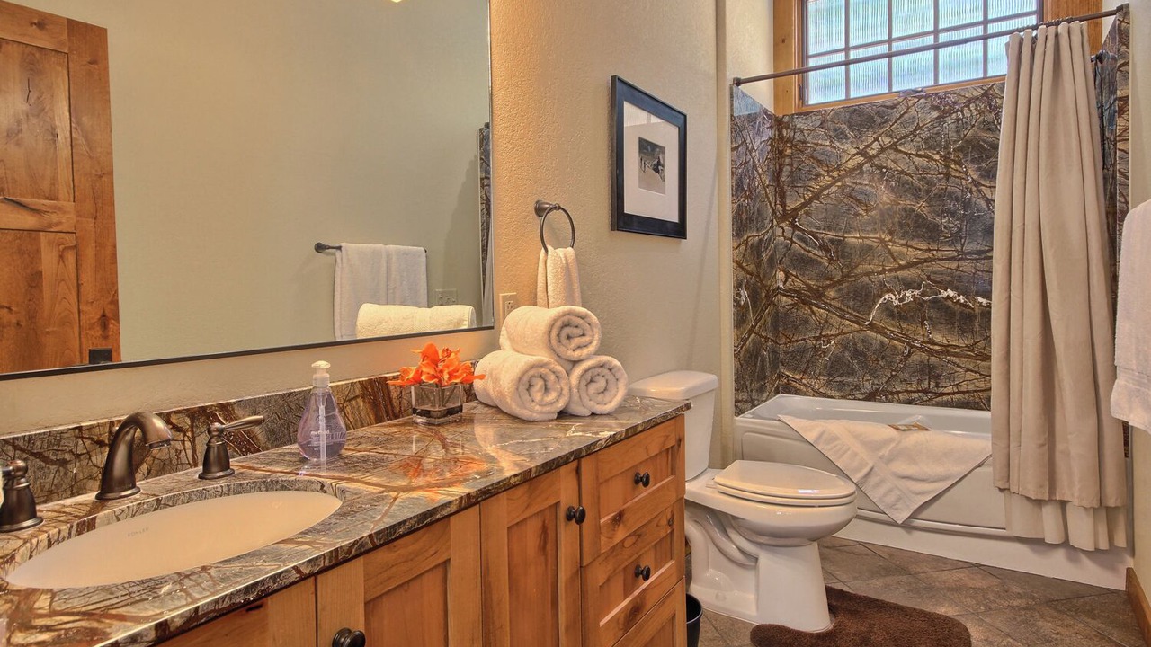 Photo of Bathroom in Yosemite West