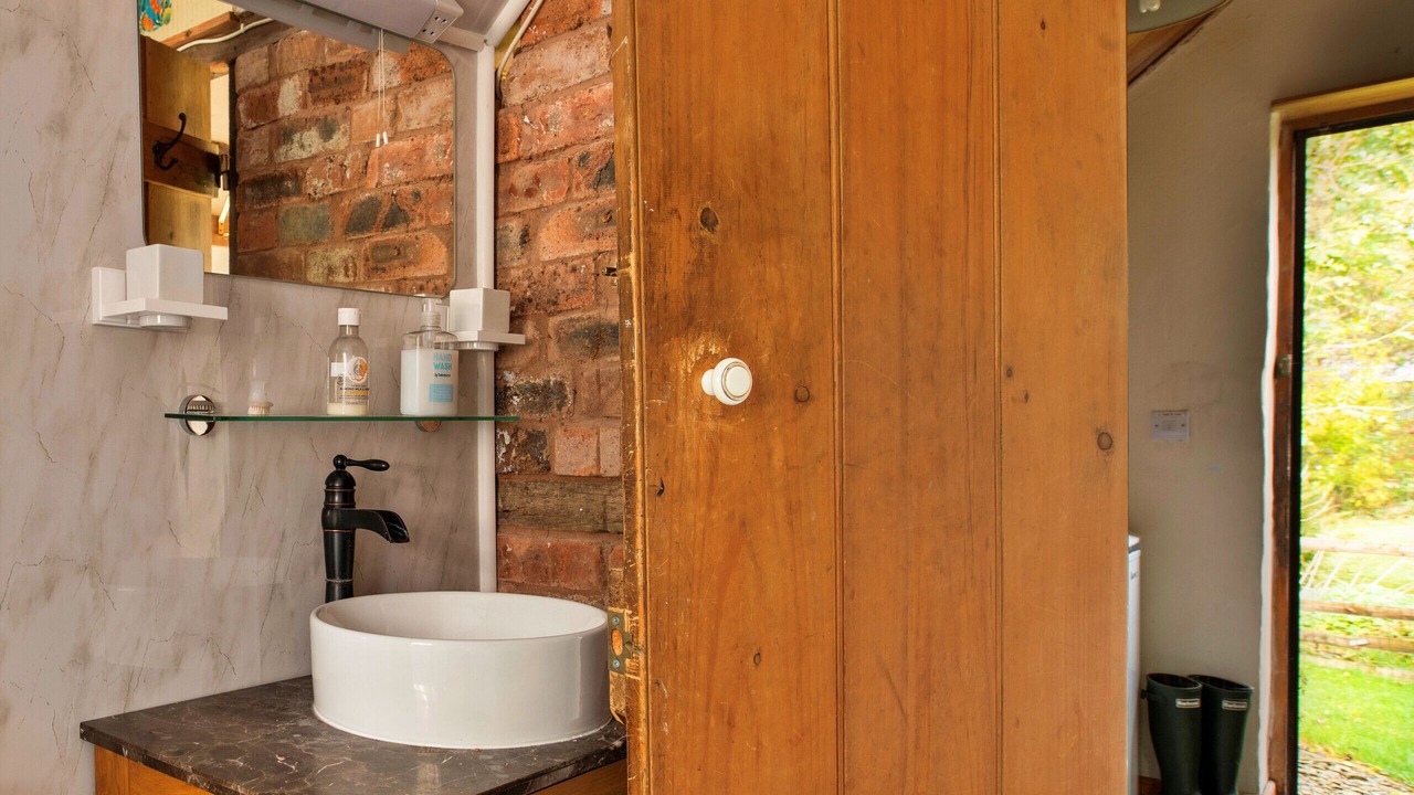 Photo of Bathroom in Tirabad