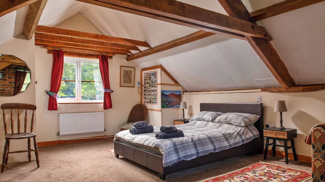 Photo of Bedroom in Tirabad