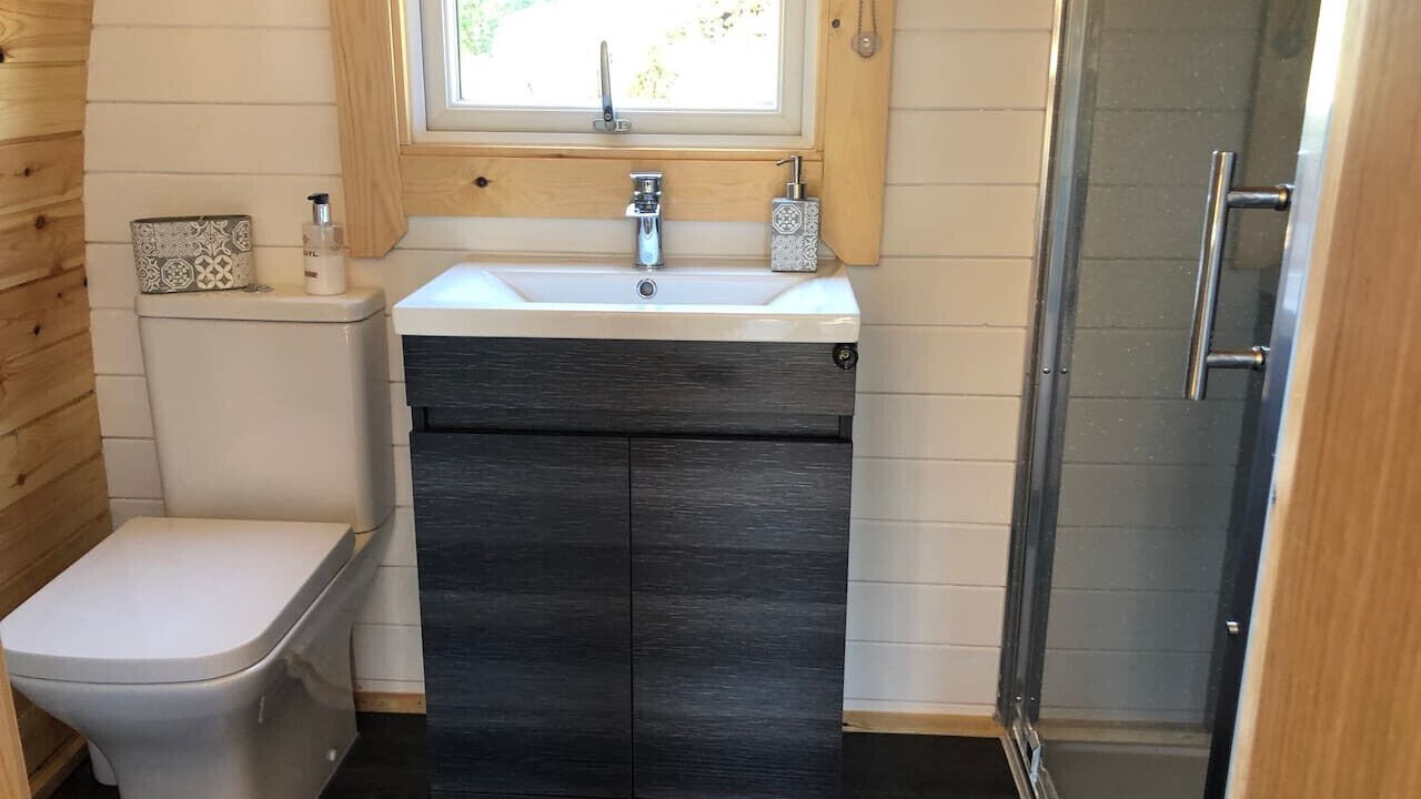 Photo of Bathroom in Salen