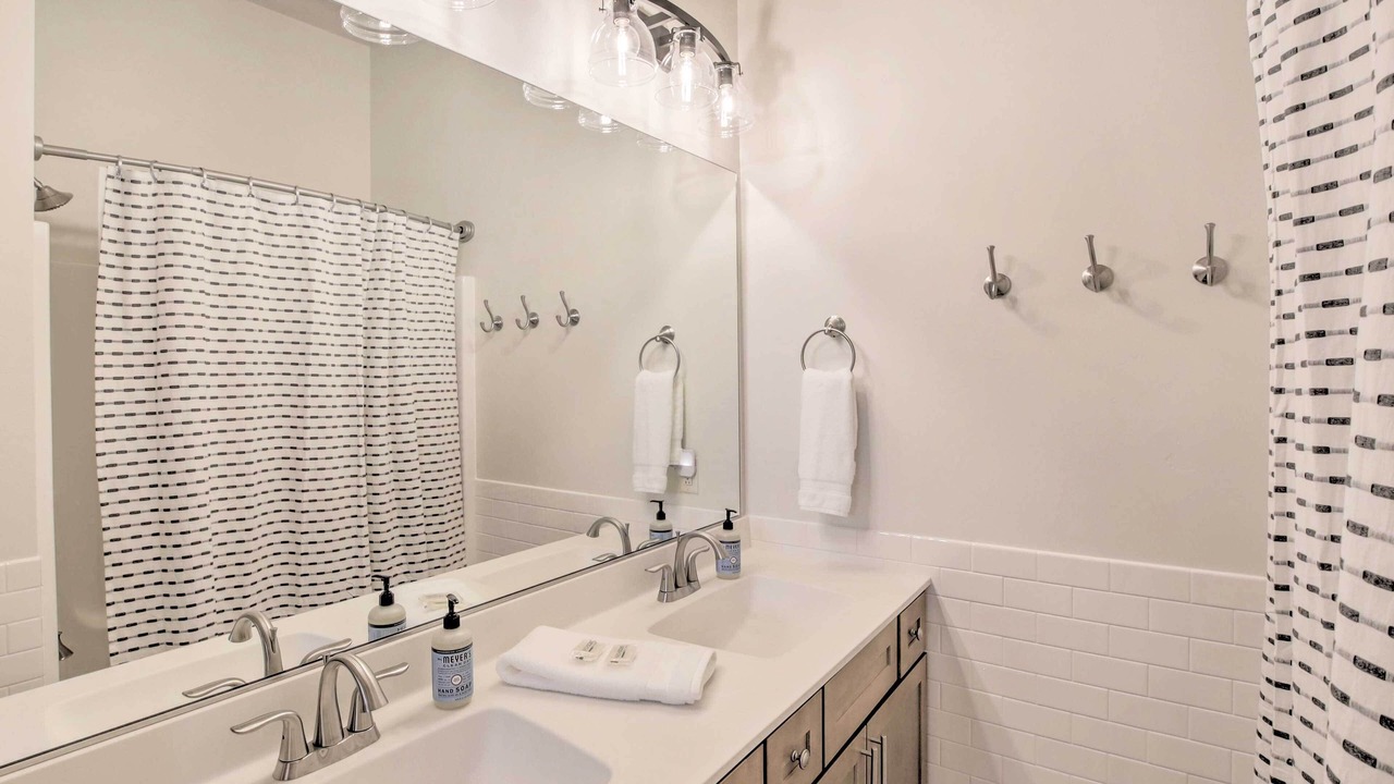 Photo of Bathroom in Pipe