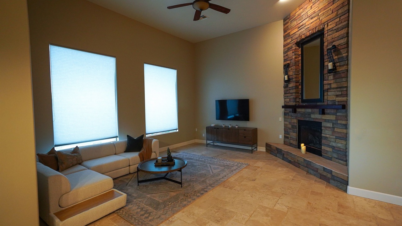 Photo of Livingroom in Rio Verde Foothills