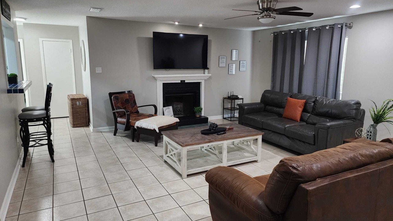 Photo of Livingroom in Longview