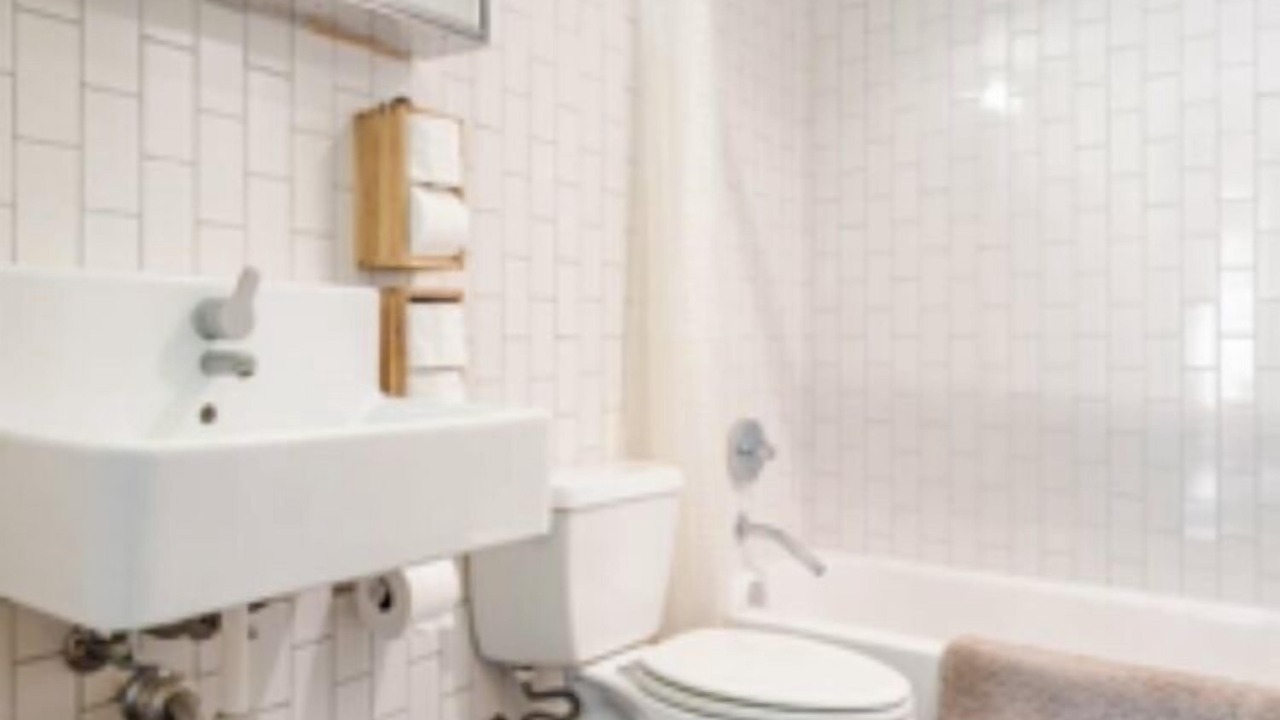 Photo of Bathroom in Dawson