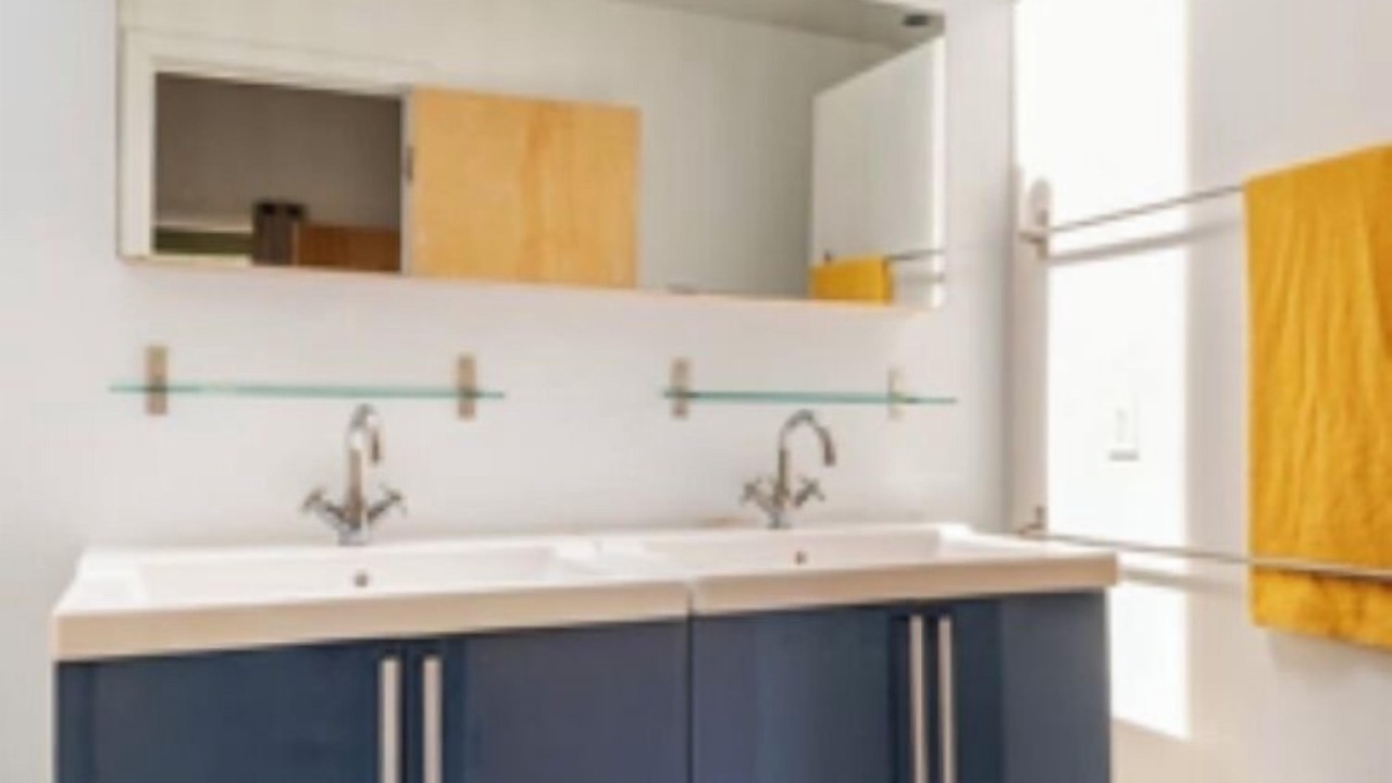 Photo of Bathroom in Dawson