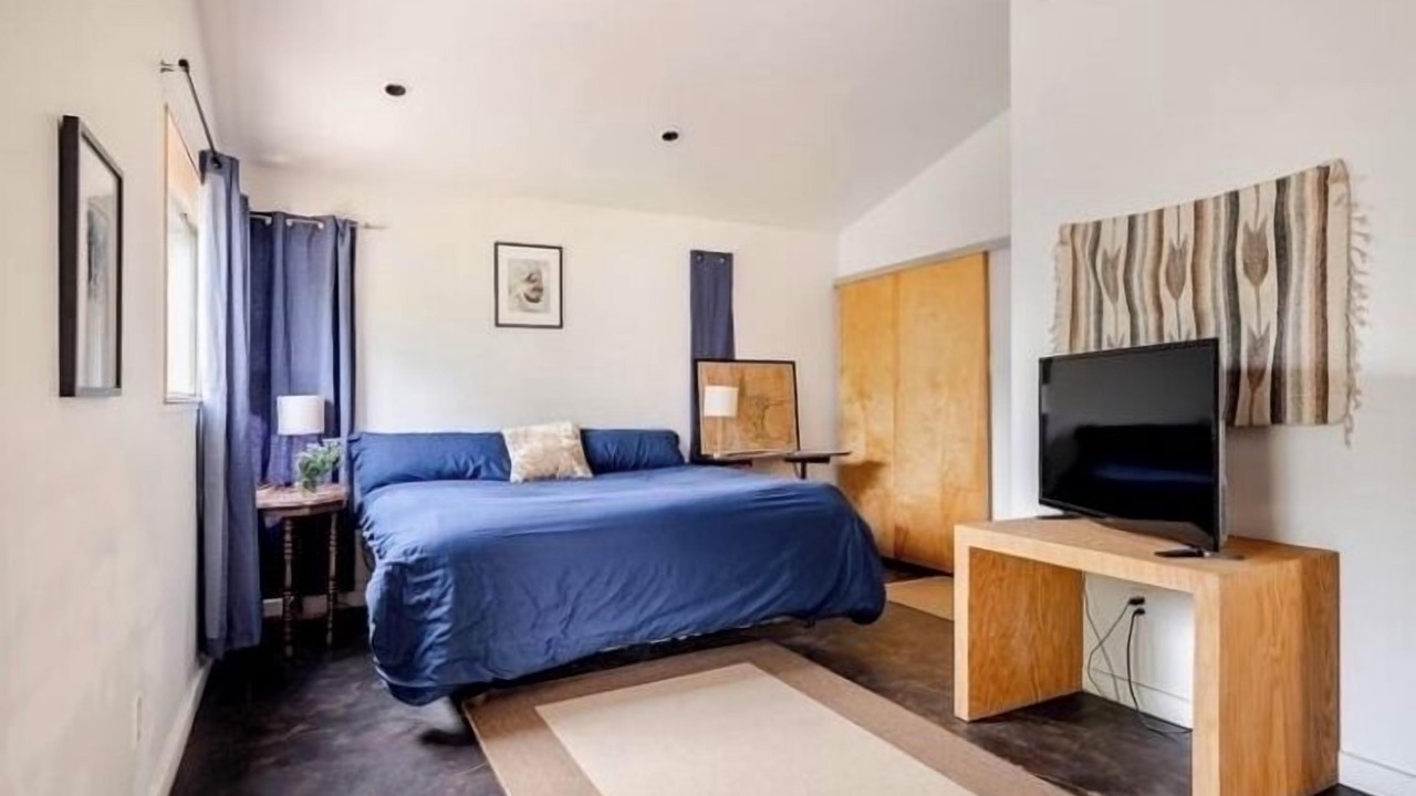 Photo of Bedroom in Dawson