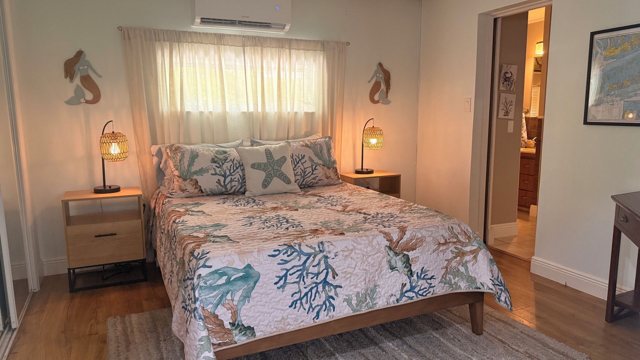 Photo of Bedroom in Summerland Key