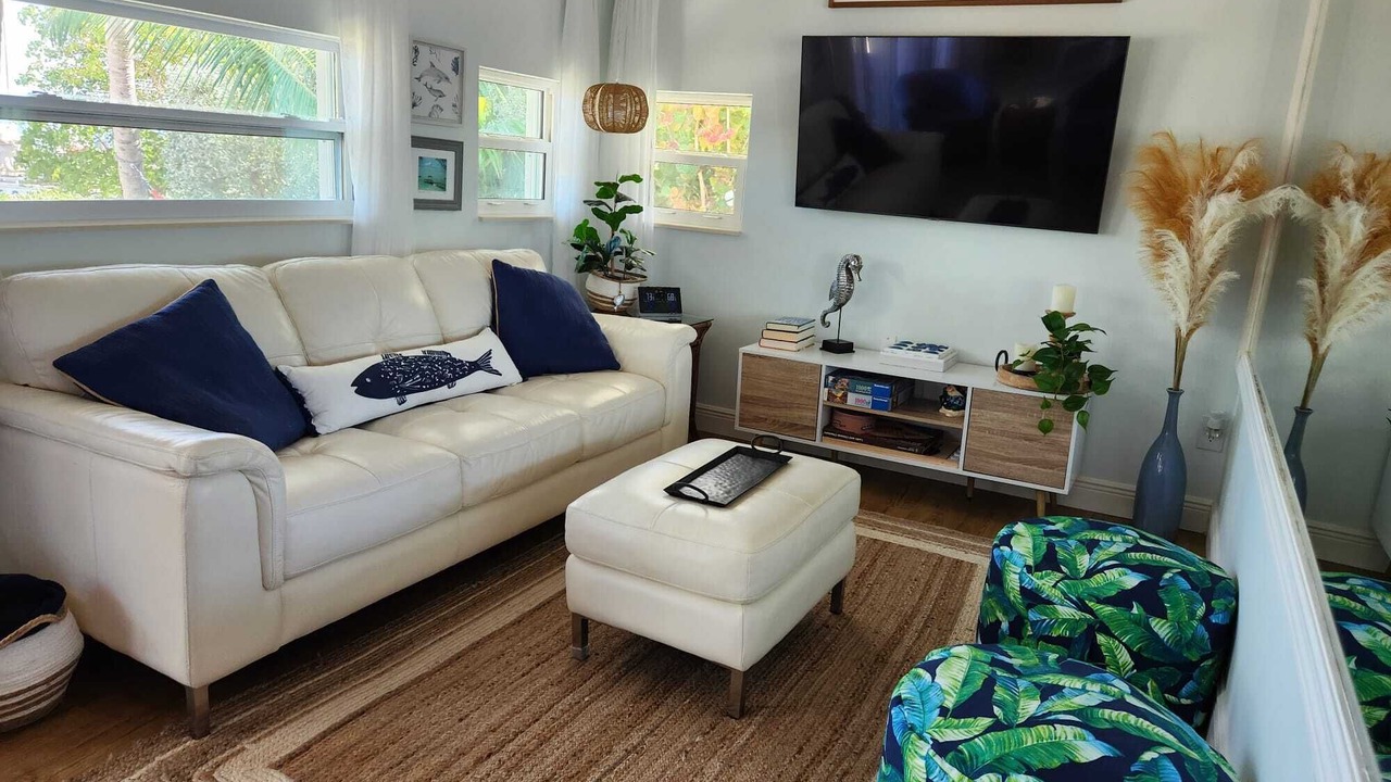 Photo of Livingroom in Summerland Key