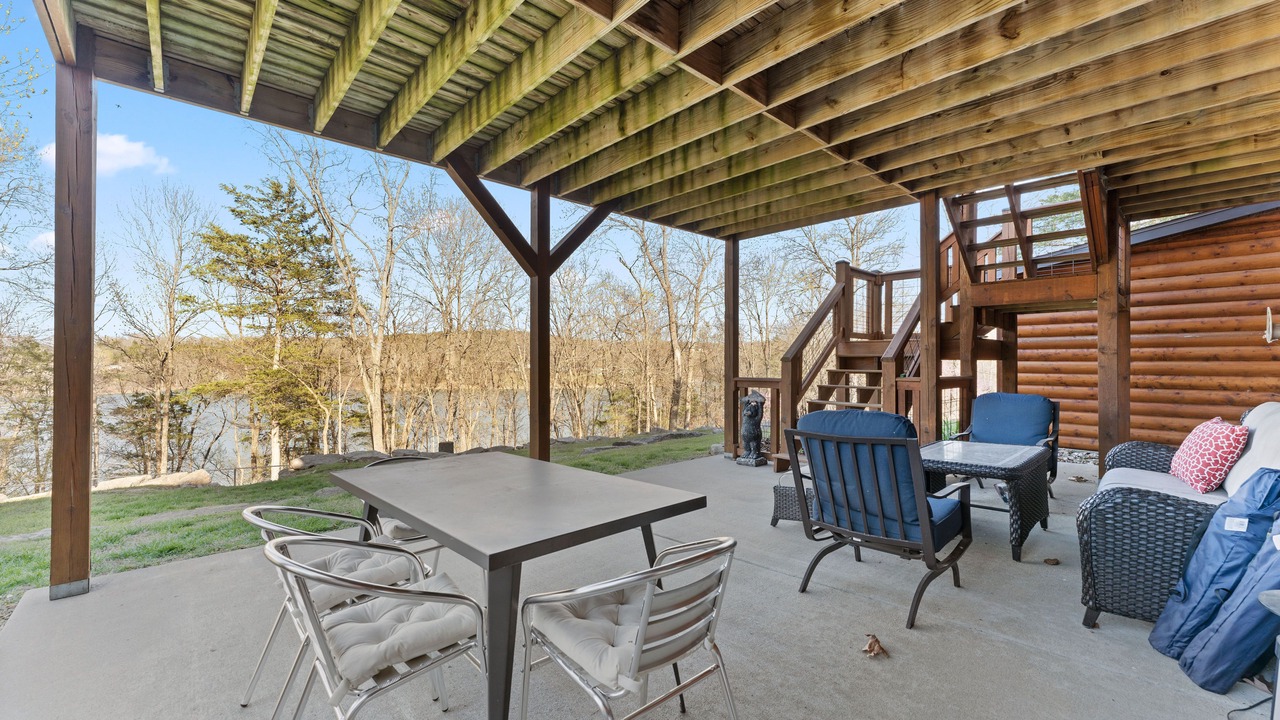 Photo of Outdoor in Arrow Point