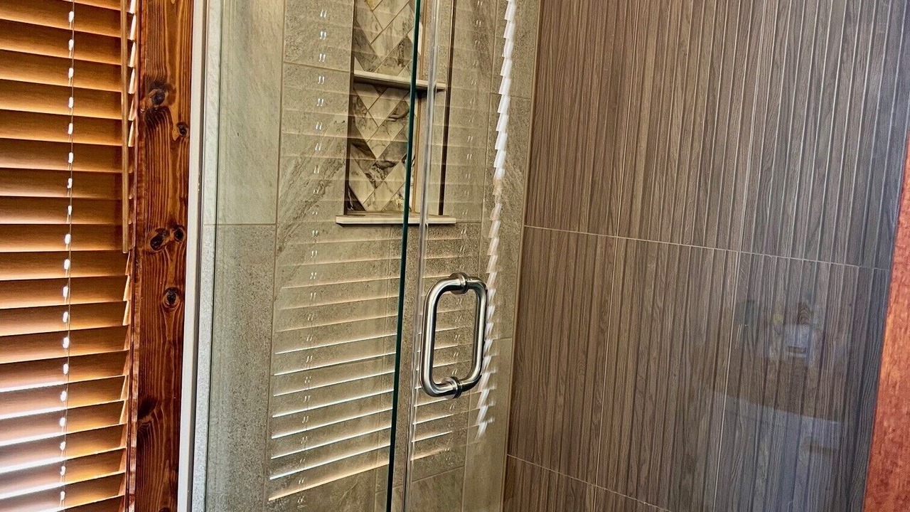 Photo of Bathroom in Arrow Point