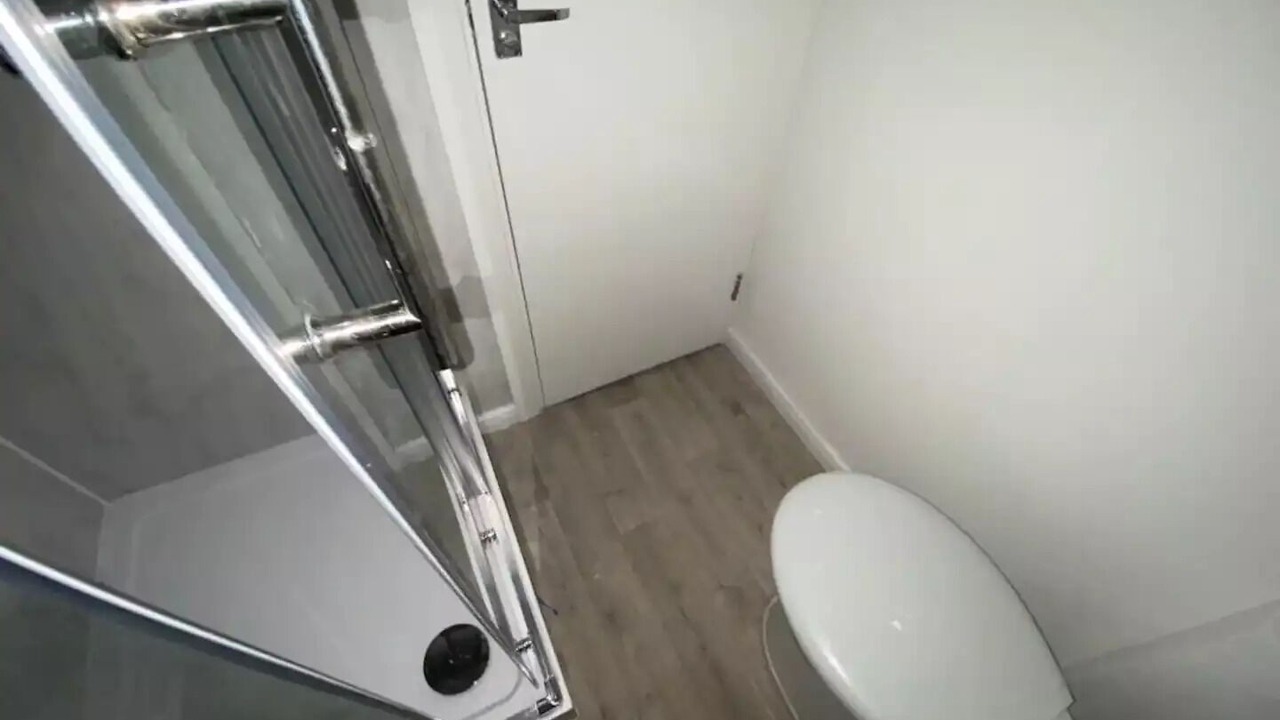 Photo of Bathroom in Addiscombe