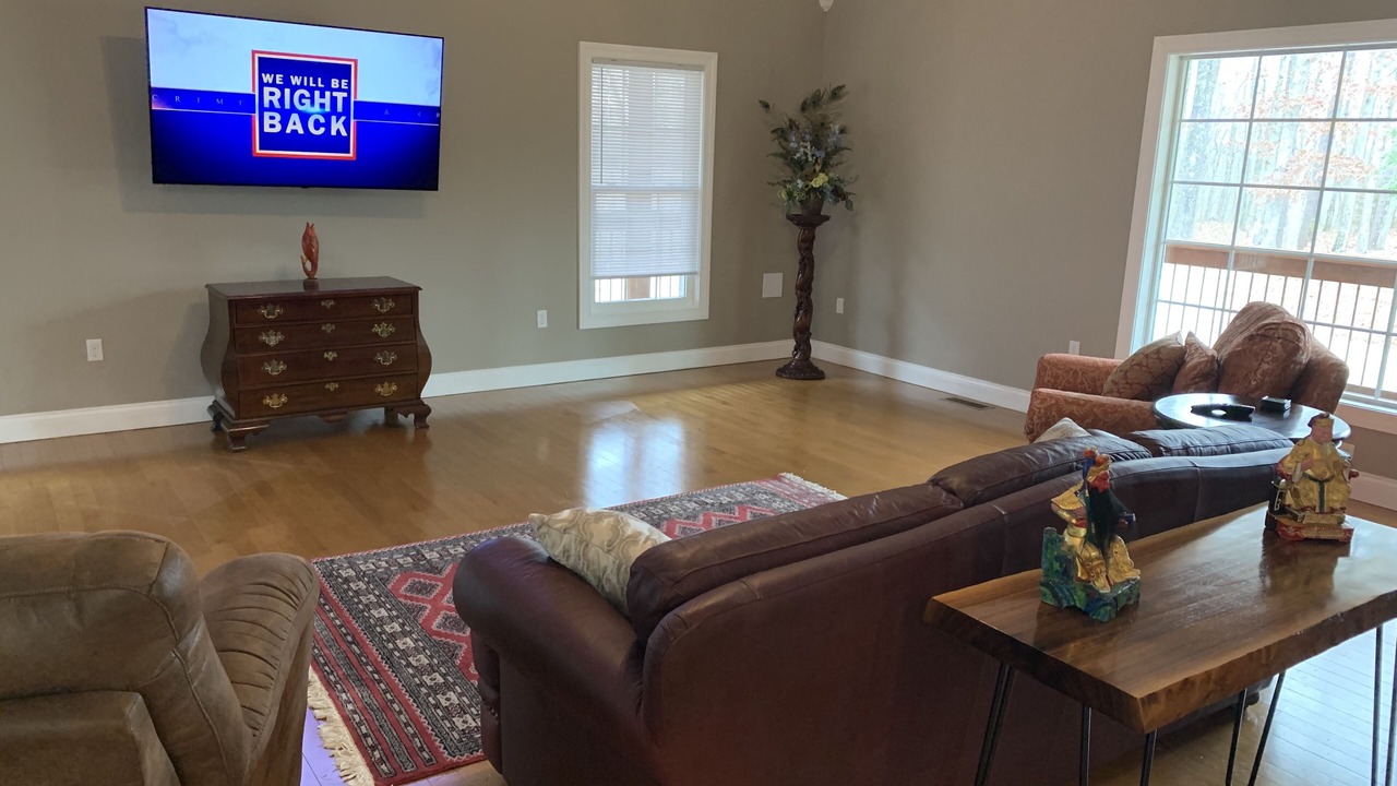 Photo of Livingroom in Pittsburg