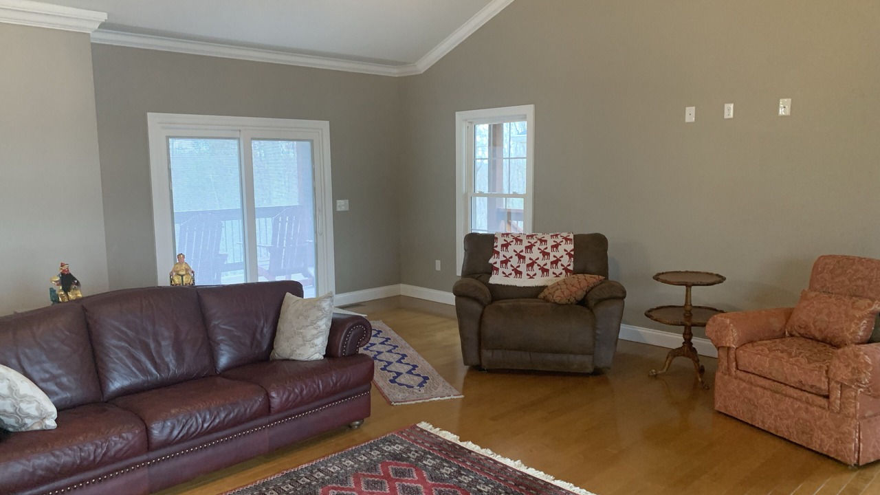 Photo of Livingroom in Pittsburg