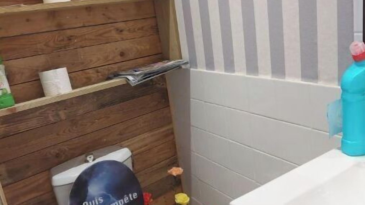 Photo of Bathroom in Crasville-la-Mallet