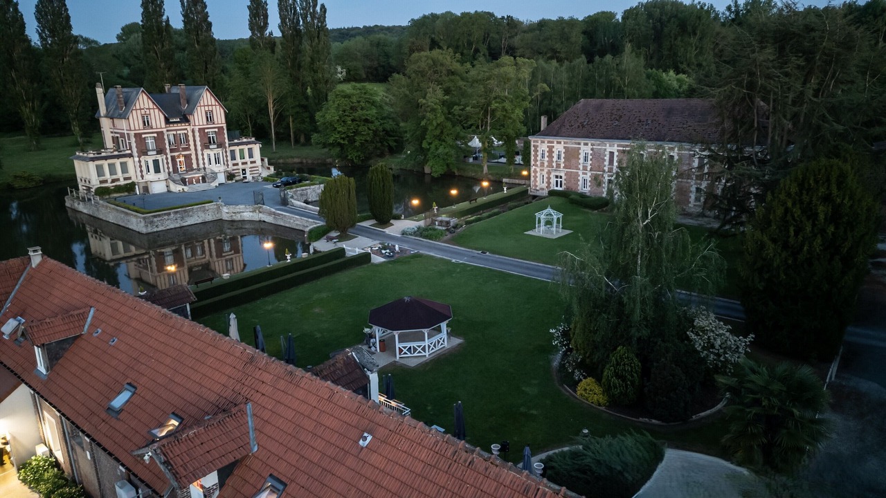 Photo of Outdoor in Quesmy