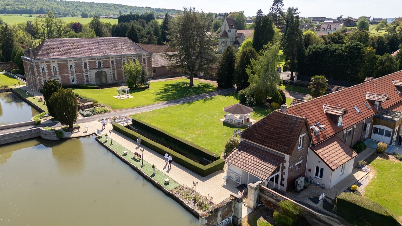 Photo of Outdoor in Quesmy