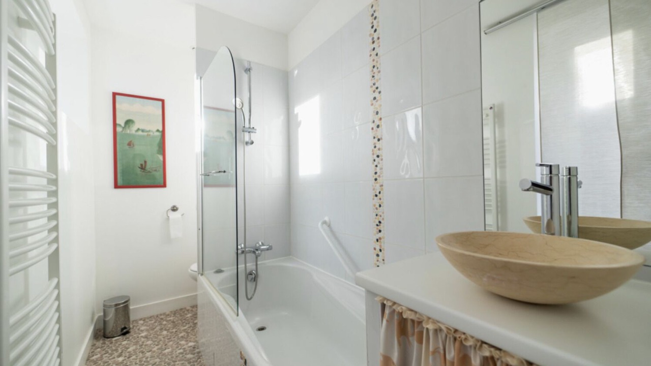 Photo of Bathroom in Chatillon-sur-Indre