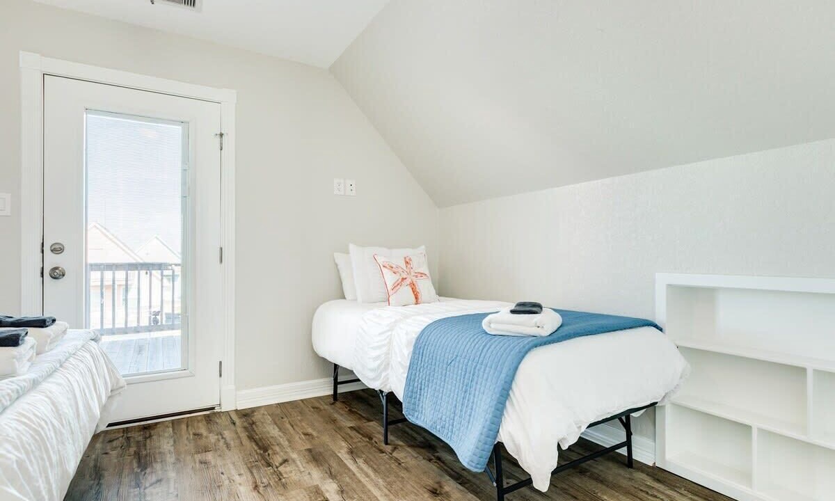 Photo of Bedroom in Surfside Beach