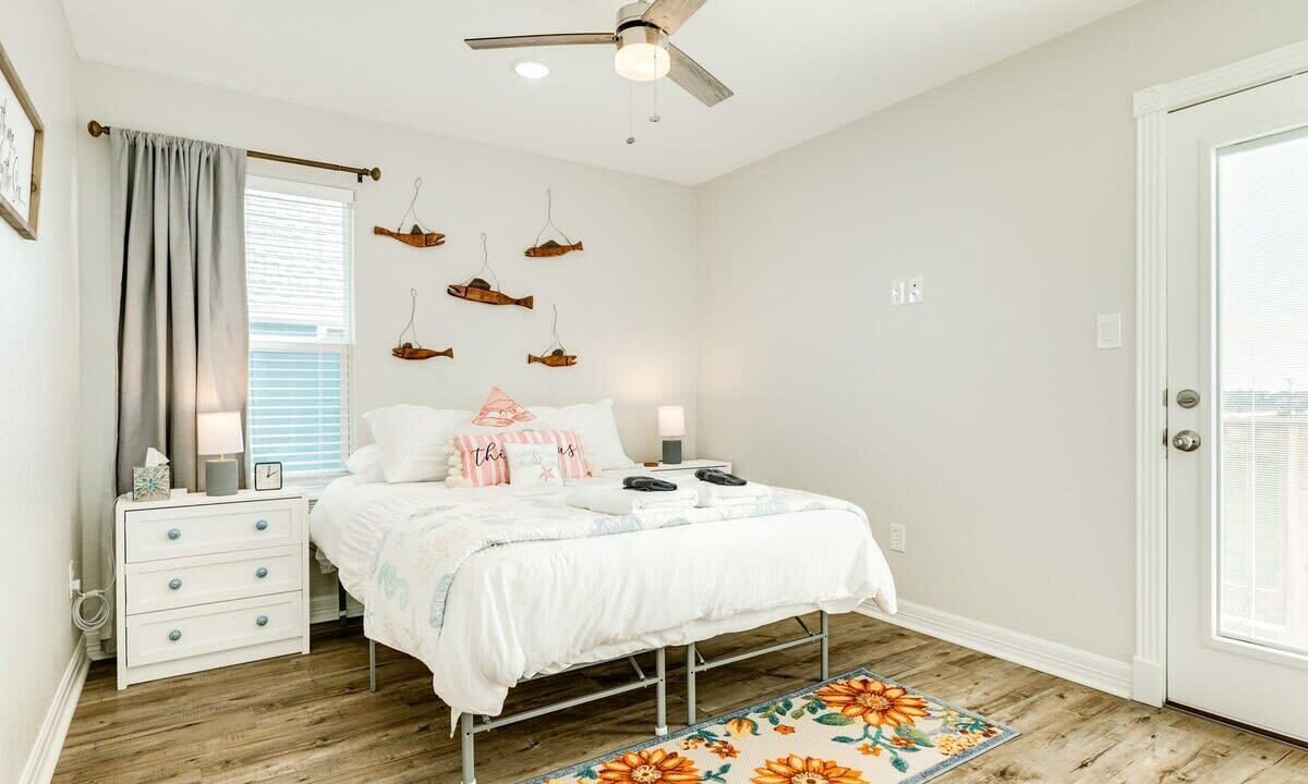 Photo of Bedroom in Surfside Beach