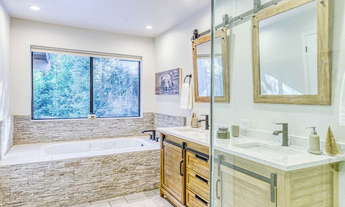 Photo of Bathroom in Granite Ridge