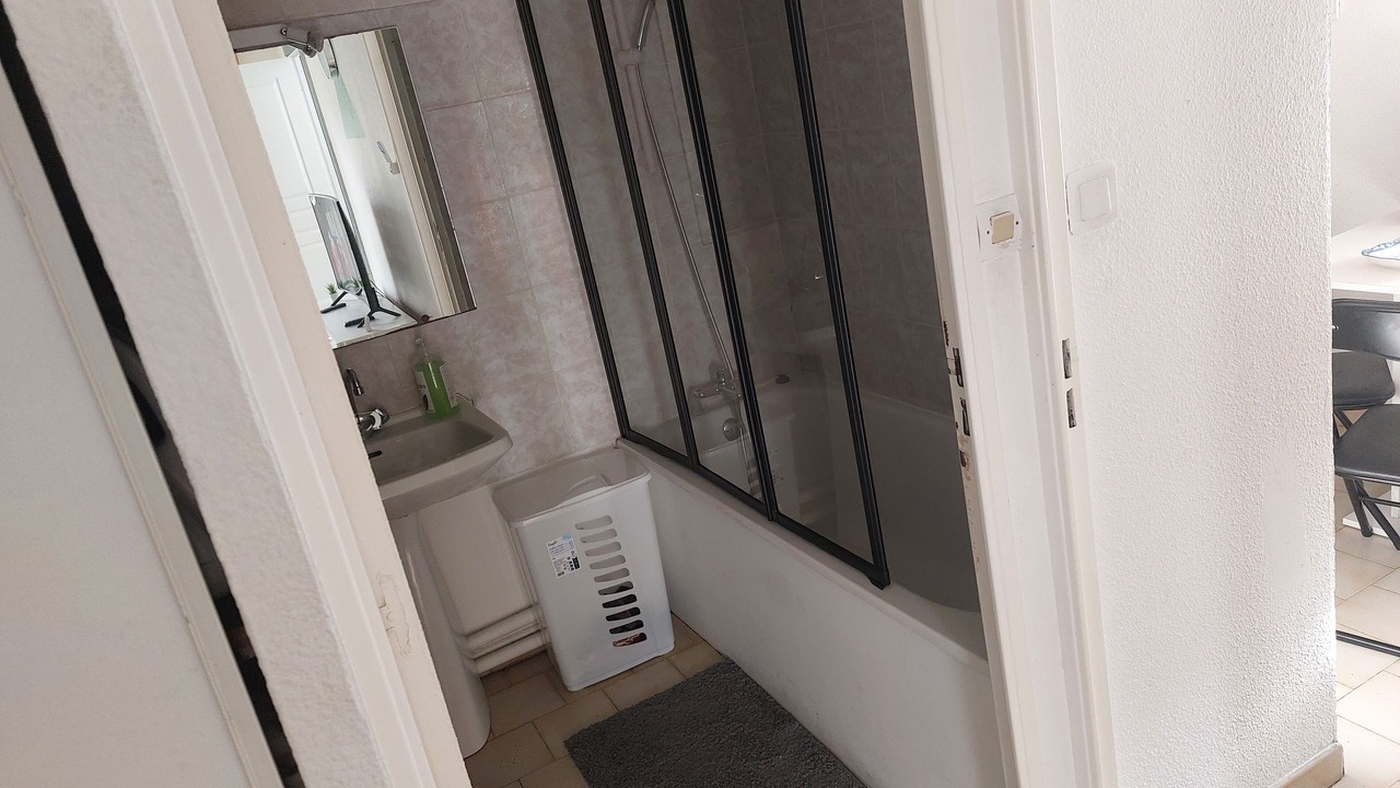 Photo of Bathroom in Residence Las Rebes Batiment