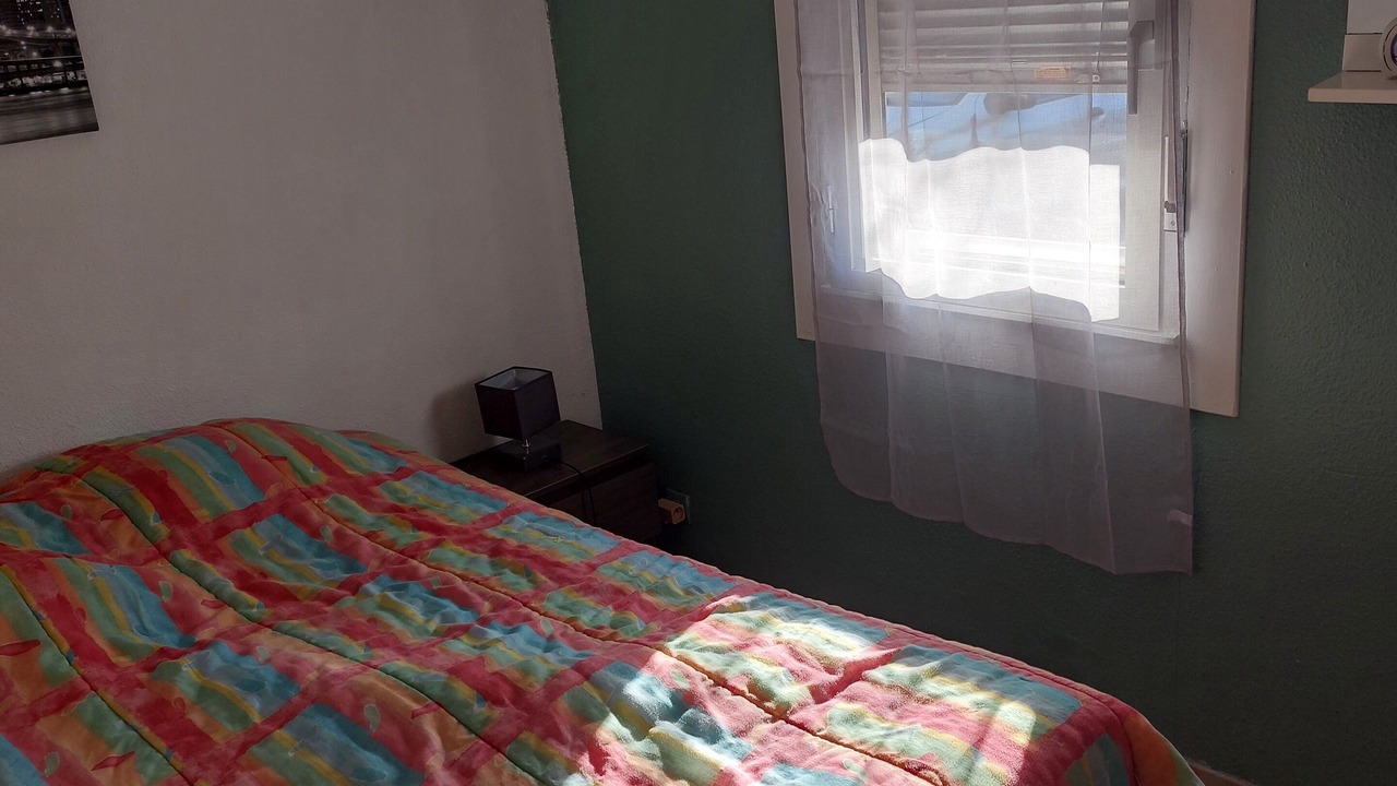 Photo of Bedroom in Residence Las Rebes Batiment