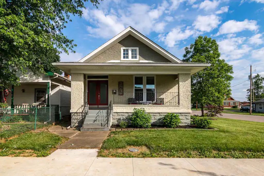 Photo of Outdoor in Jeffersonville