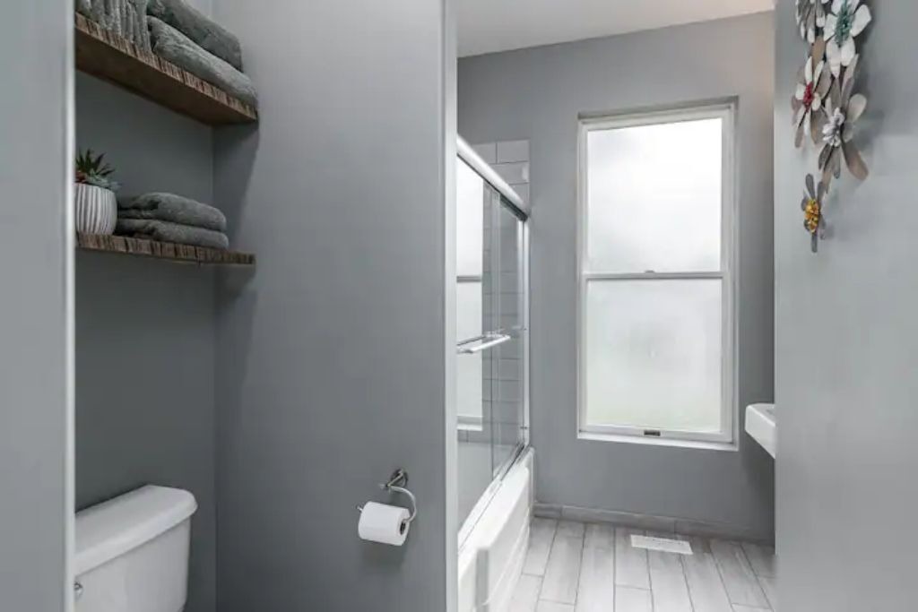 Photo of Bathroom in Jeffersonville