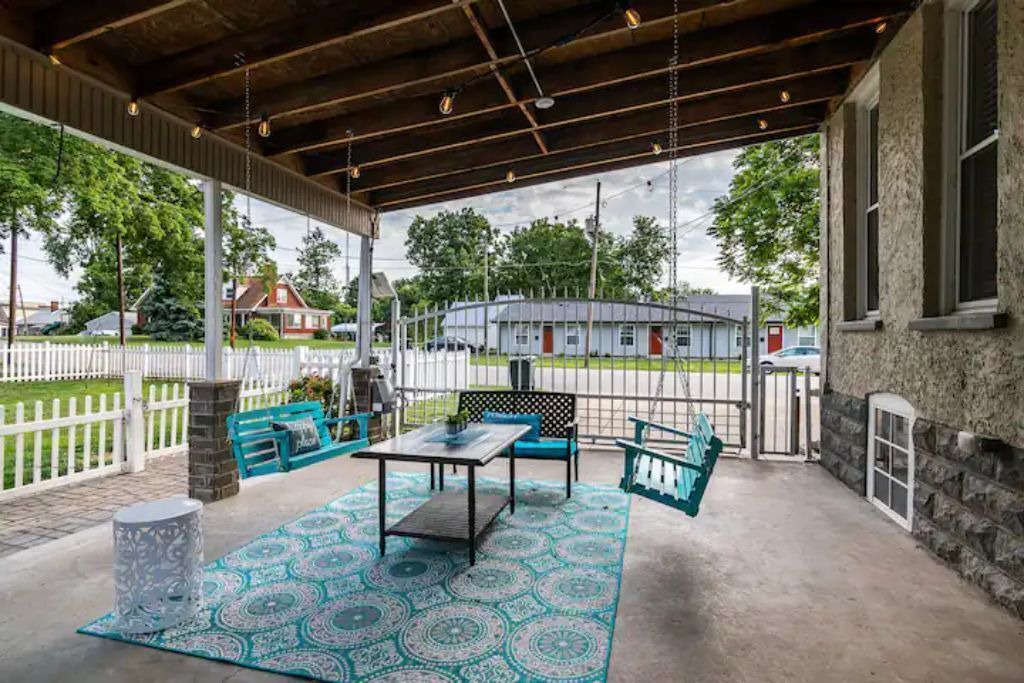 Photo of Patio Balcony in Jeffersonville