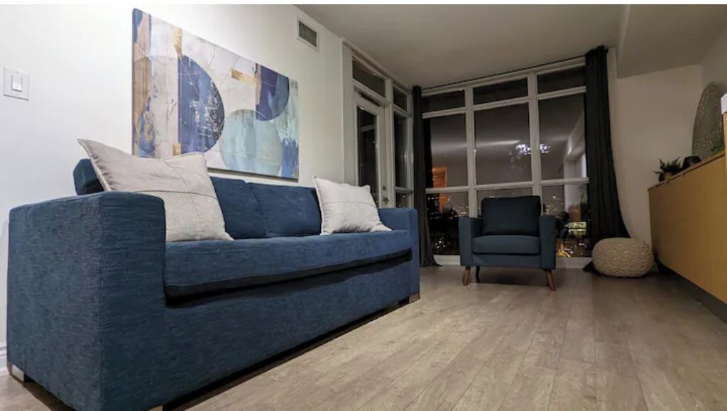 Photo of Livingroom in Wellington Place